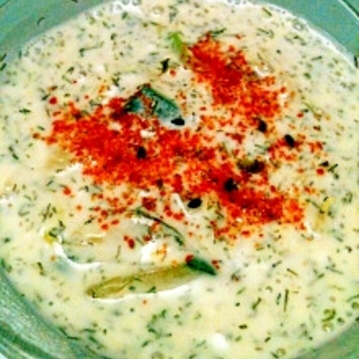 きゅうりのトルコ風冷製スープ